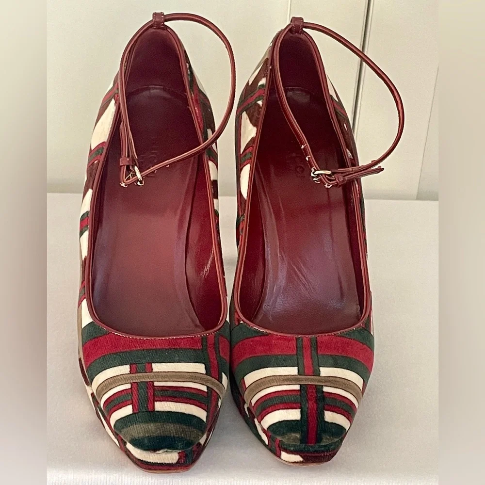Gucci Velvet Web Ribbon wedges, ankle straps, red/white/green, 6.5b, box, EUC - Picture 8 of 16